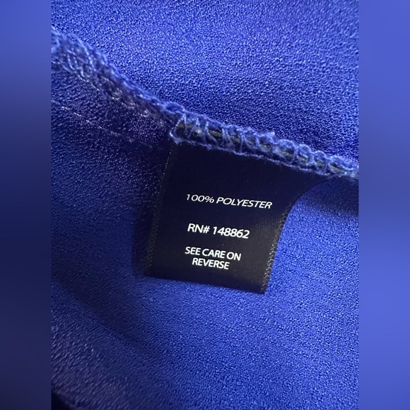 Torrid Women's Top Blouse Royal Blue Elegant plus size 4 with Open cuff Sleeve - Picture 7 of 7